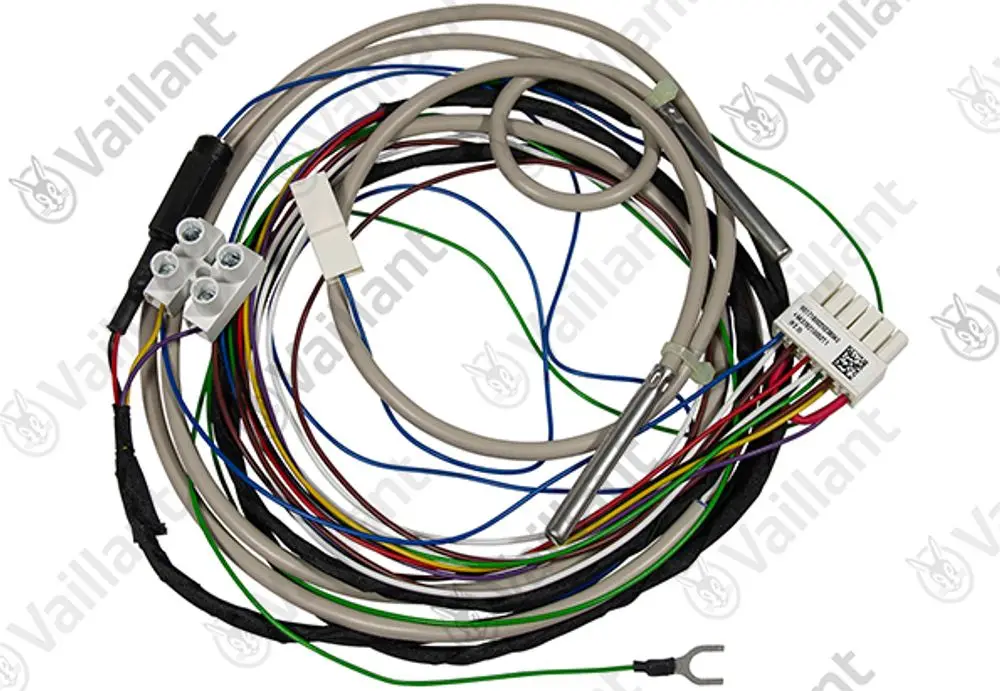 Vaillant Kabelbaum mit mehreren farbigen Drähten und Steckverbindern, geformt in einer spiralförmigen Anordnung. Verbinder und Anschlusskabel sind klar sichtbar.